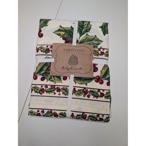 April Cornell Tablecloth 70" Cream Holly Berry Christmas Holiday Round Cotton